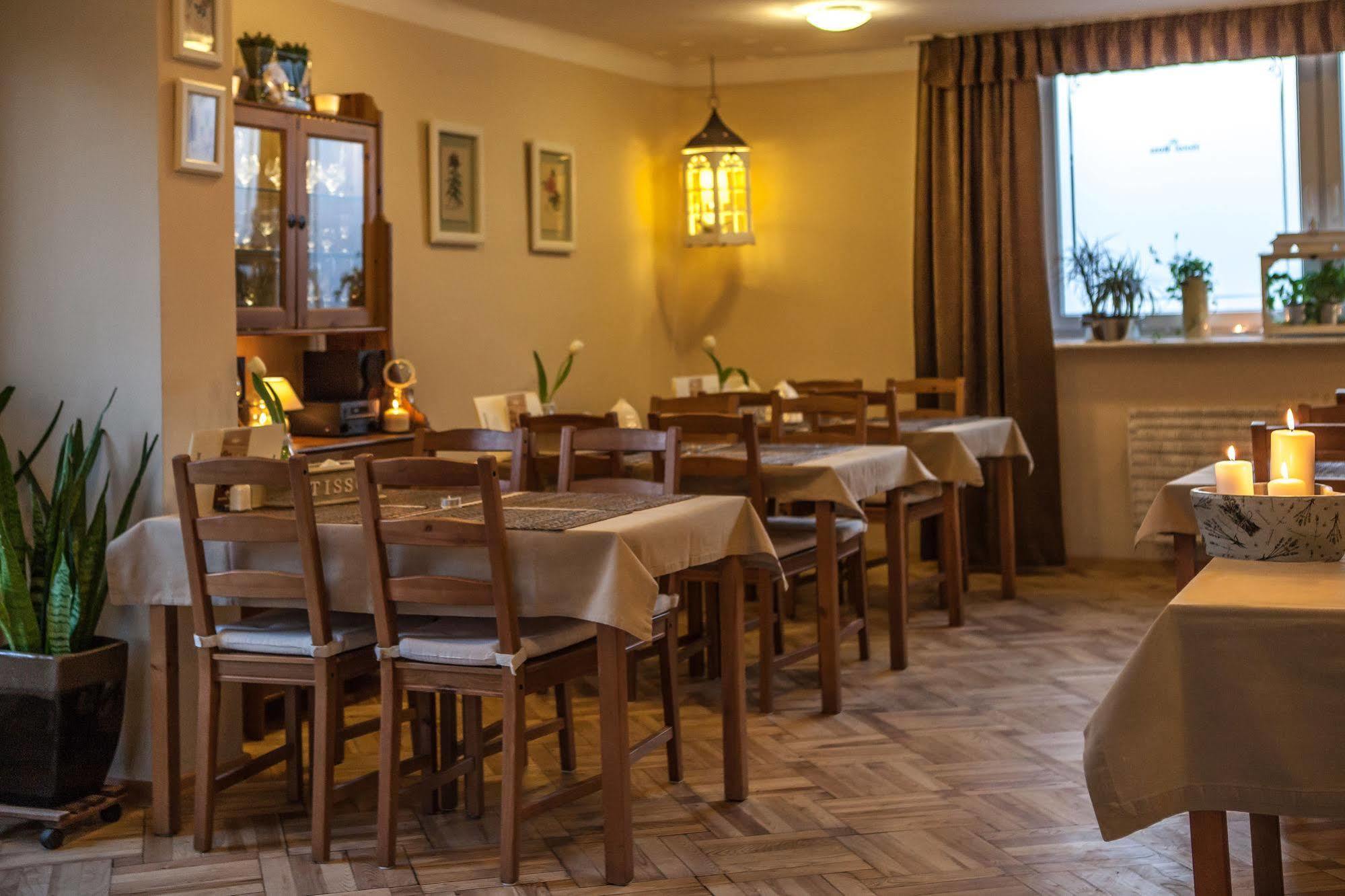 Hotel Boss Lodź Bagian luar foto