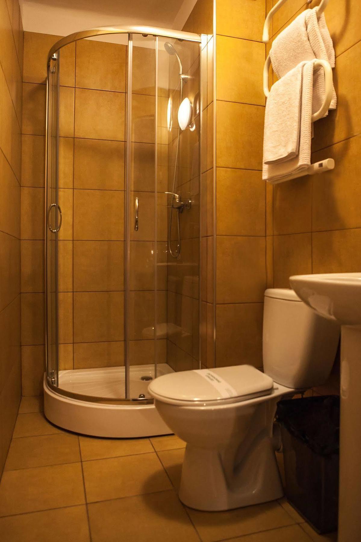 Hotel Boss Lodź Bagian luar foto