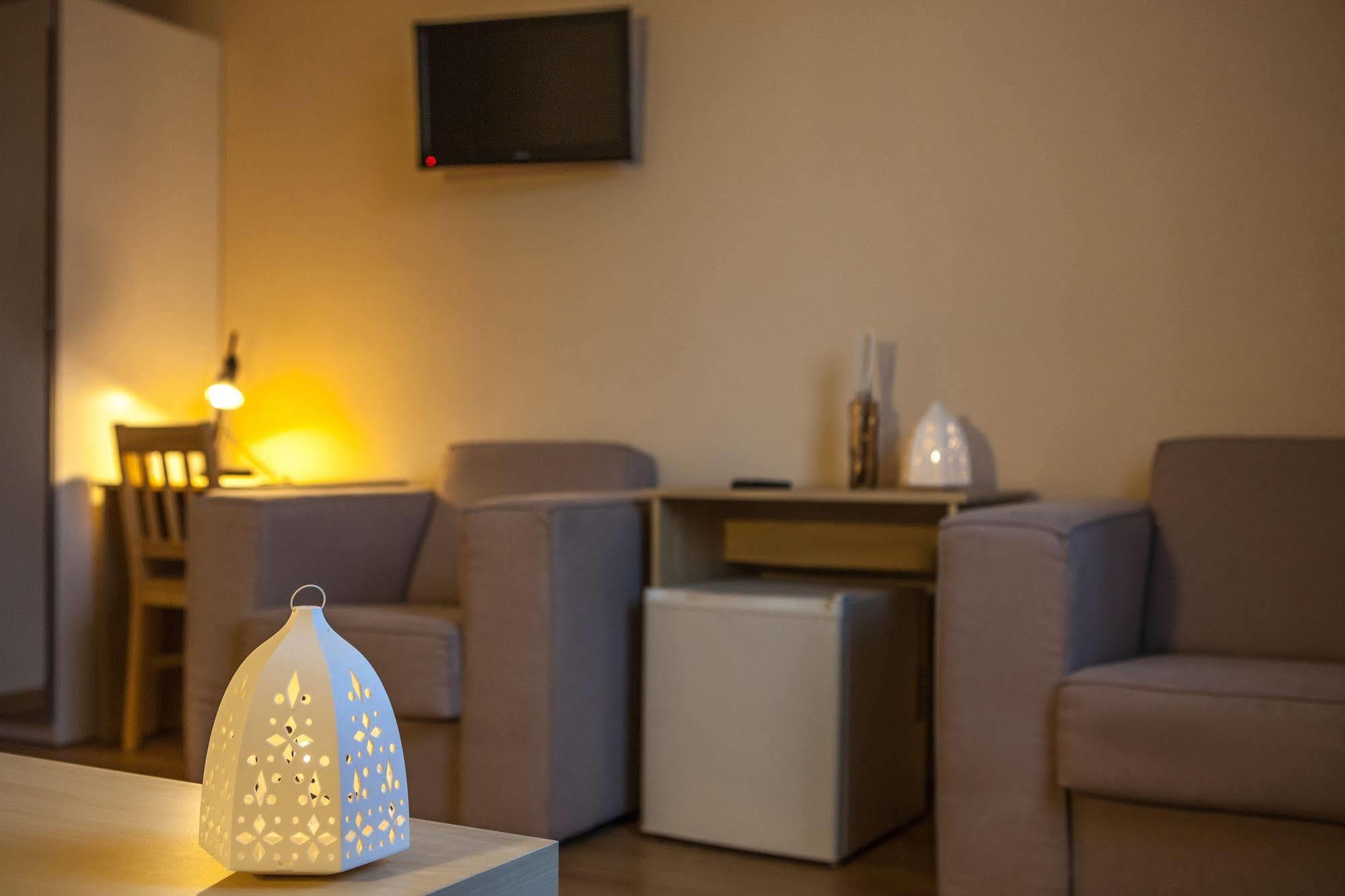 Hotel Boss Lodź Bagian luar foto